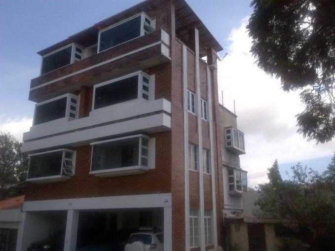 Apartamentos Comodos Cerca Del Aeropuerto Гватемала Экстерьер фото