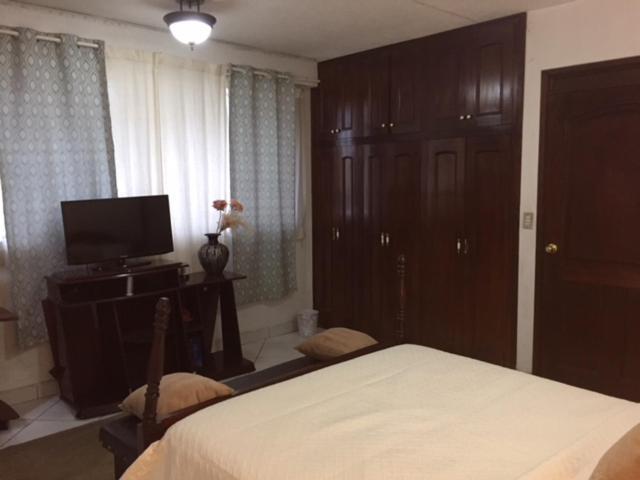 Apartamentos Comodos Cerca Del Aeropuerto Гватемала Экстерьер фото